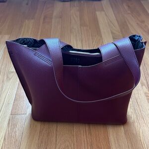 HOBO Medium Vida Tote